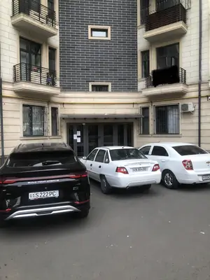 Продается 2-комнатная квартира − 53 м²
