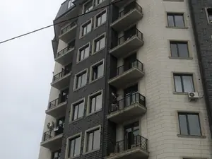 Продается 2-комнатная квартира − 53 м²