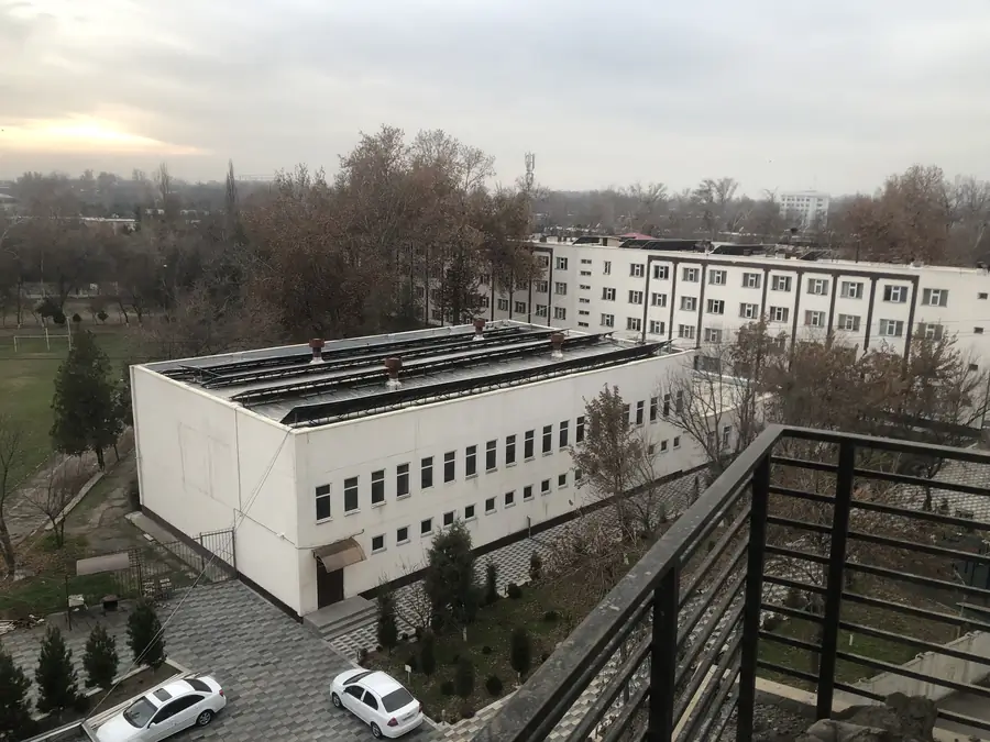 Продается 2-комнатная квартира − 53 м²