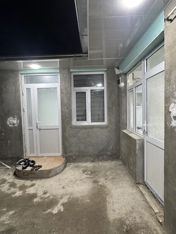 Сдается 1-этажный дом − 1000 м²