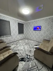 Сдается 1-этажный дом − 1000 м²