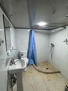 Сдается 1-этажный дом − 1000 м²