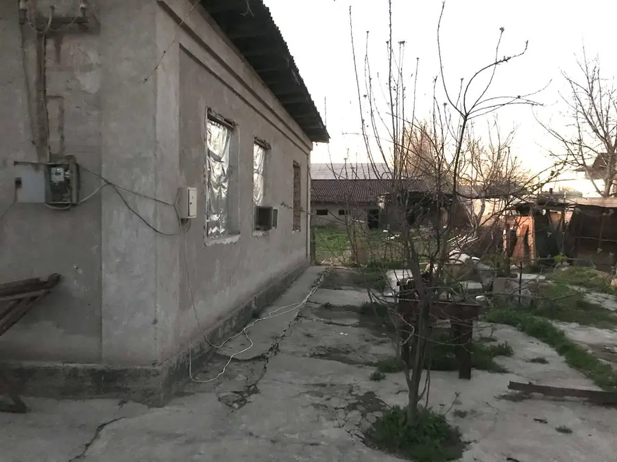 Tijoriy yer maydoni − 6 sot