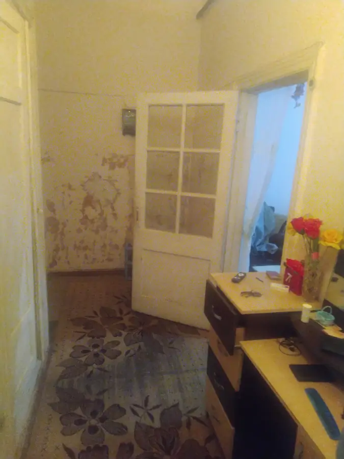 2 xonali kvartira sotiladi − 52 m²