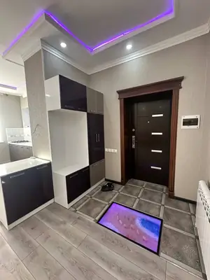 Сдается 2-комнатная квартира − 58 м²
