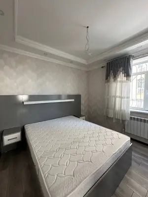 Сдается 2-комнатная квартира − 58 м²