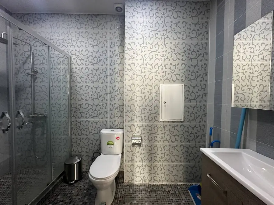 Сдается 2-комнатная квартира − 58 м²