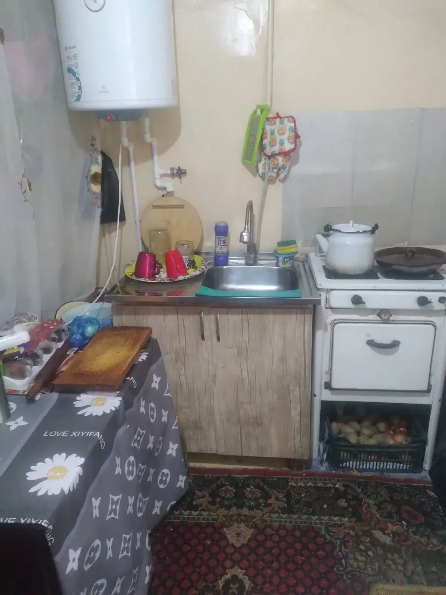1 xonali kvartira sotiladi − 23 m²