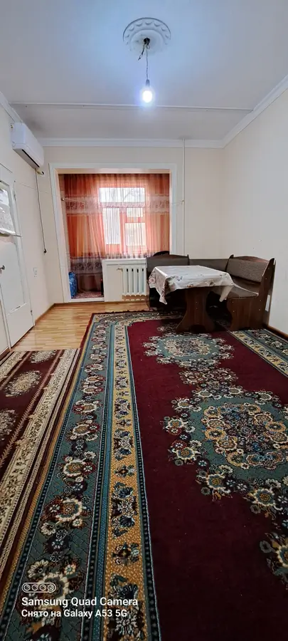 Продается 4-комнатная квартира − 80 м²