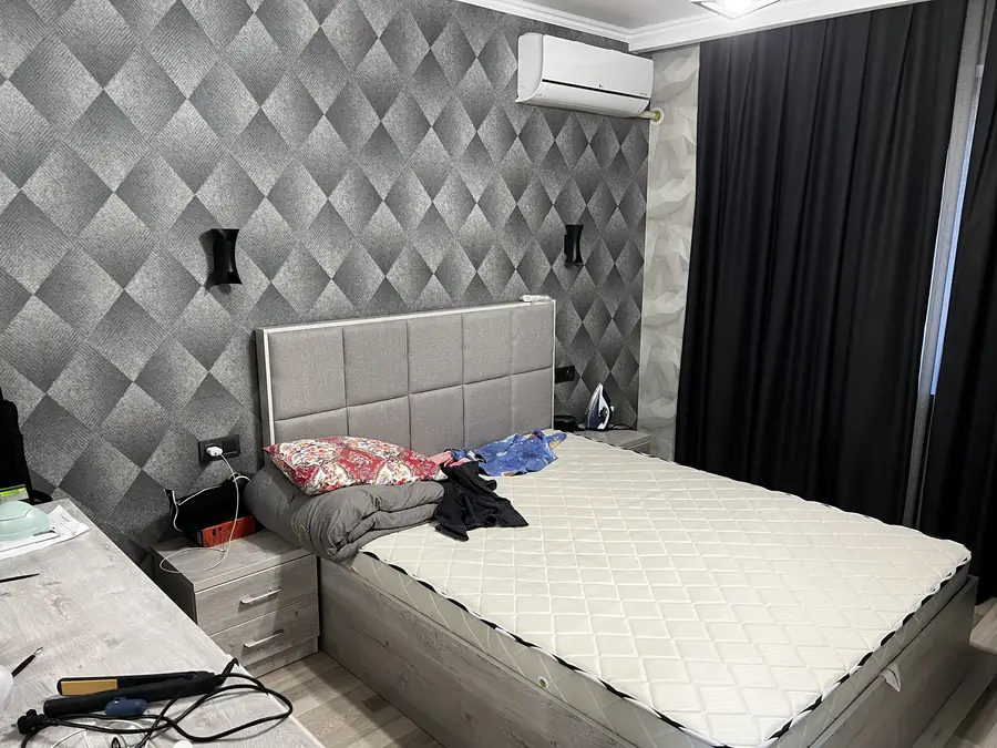 4 xonali kvartira sotiladi − 91 m²