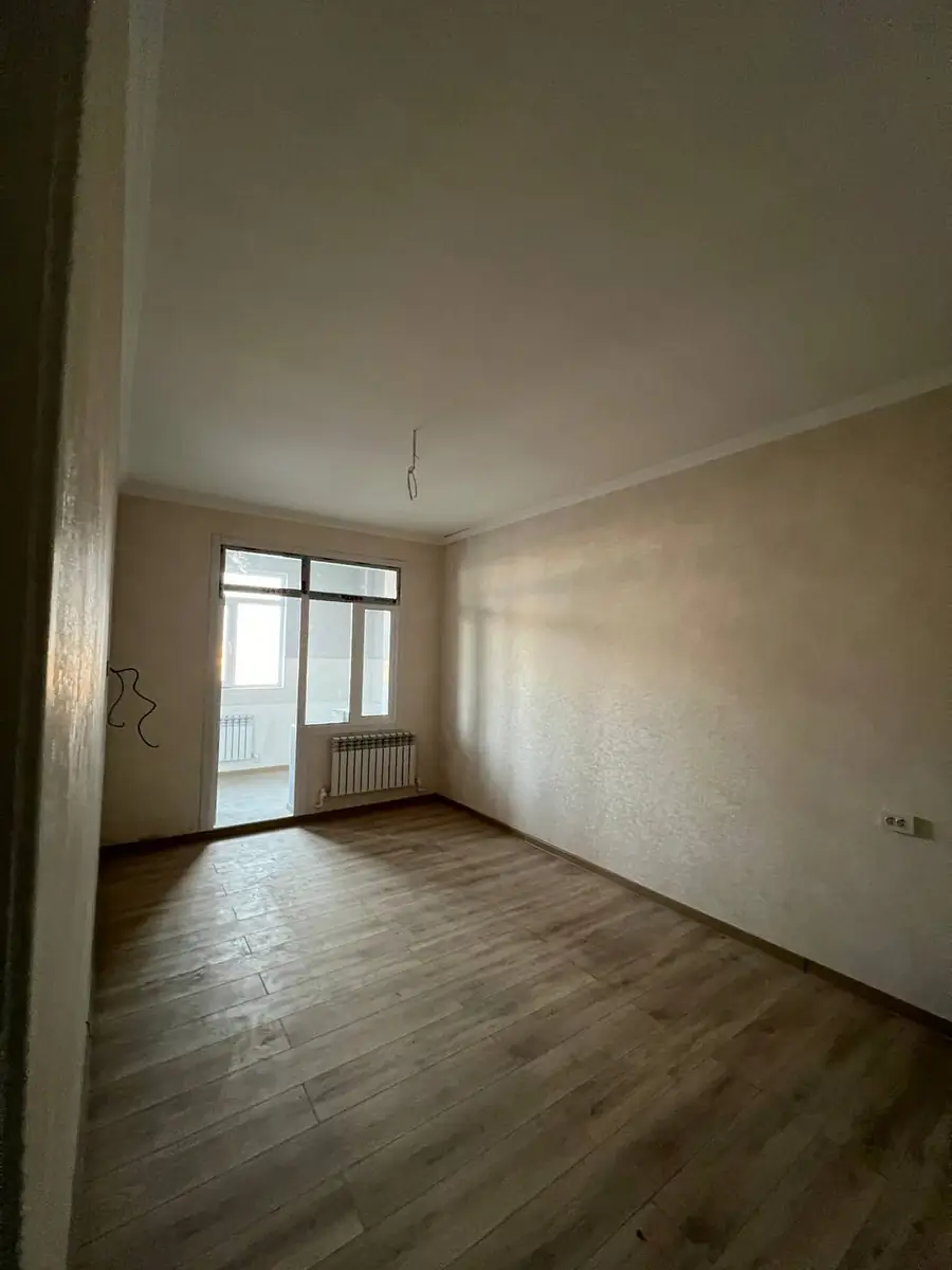 Продается 3-комнатная квартира − 68 м²