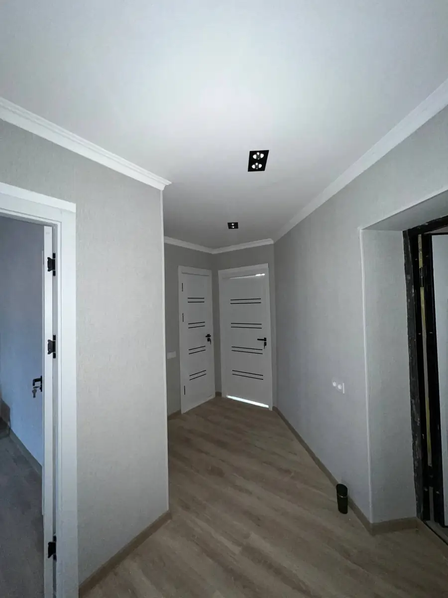 Продается 3-комнатная квартира − 68 м²
