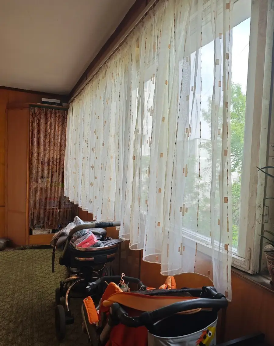 3 xonali kvartira sotiladi − 77 m²