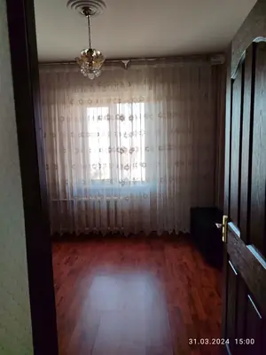 Более 5 xonali kvartira sotiladi − 141 m²