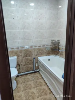 Более 5 xonali kvartira sotiladi − 141 m²