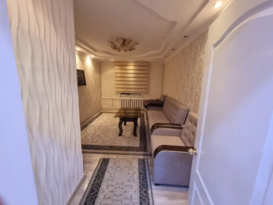 3 xonali kvartira sotiladi − 80 m²