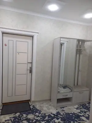 3 xonali kvartira sotiladi − 80 m²