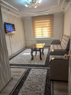 3 xonali kvartira sotiladi − 80 m²