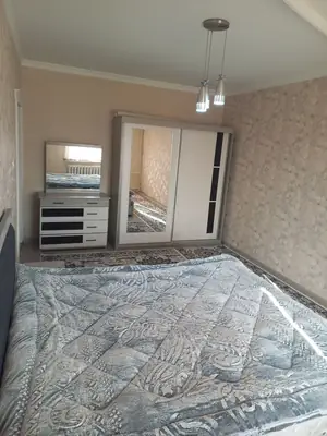3 xonali kvartira sotiladi − 80 m²