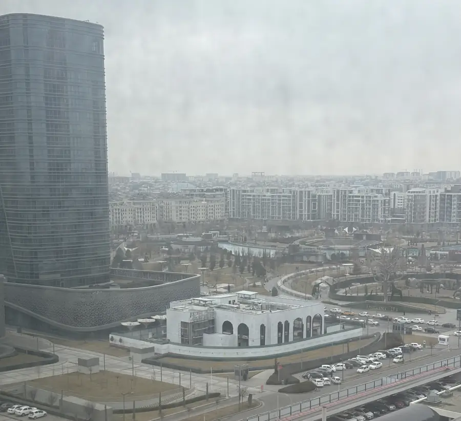 2 xonali kvartira sotiladi − 52.4 m²