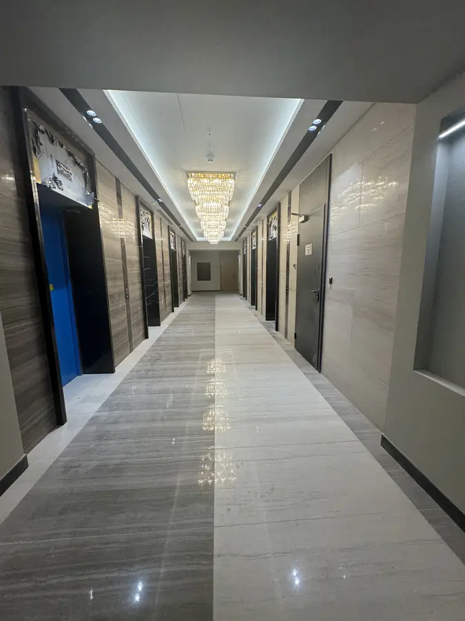 2 xonali kvartira sotiladi − 52.4 m²
