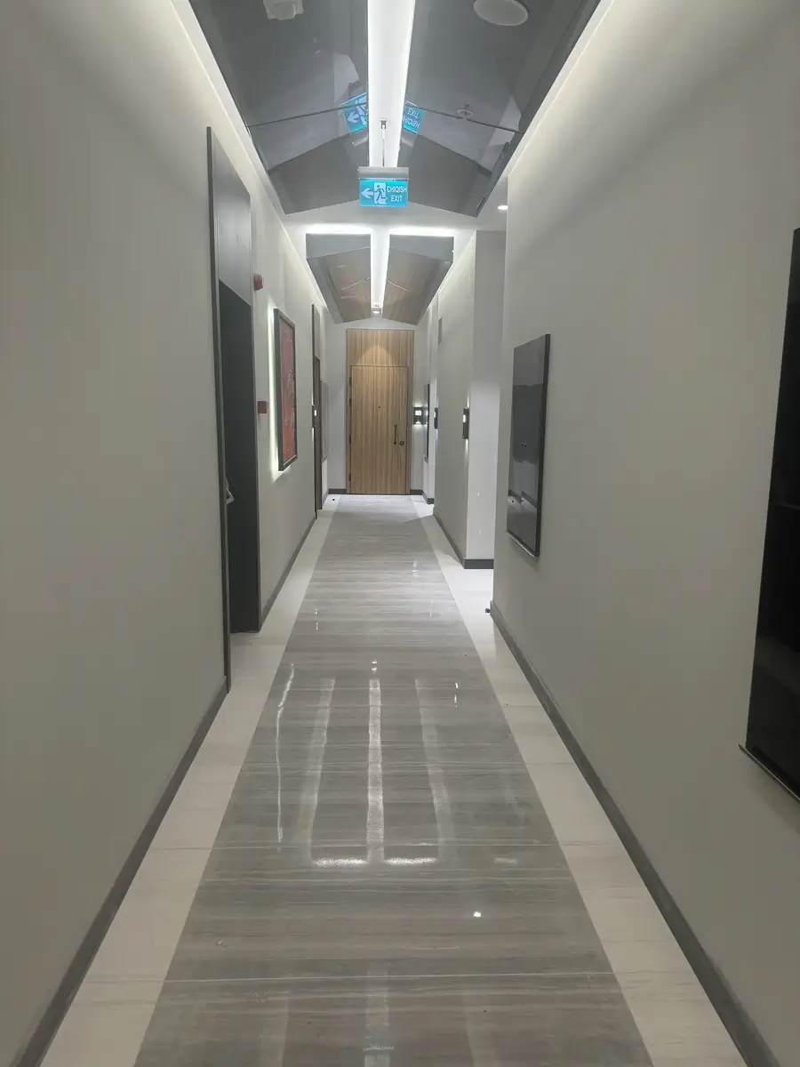 2 xonali kvartira sotiladi − 52.4 m²