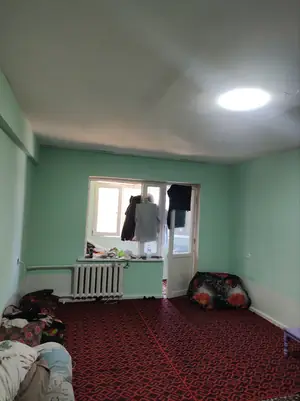 Продается 1-комнатная квартира − 36 м²