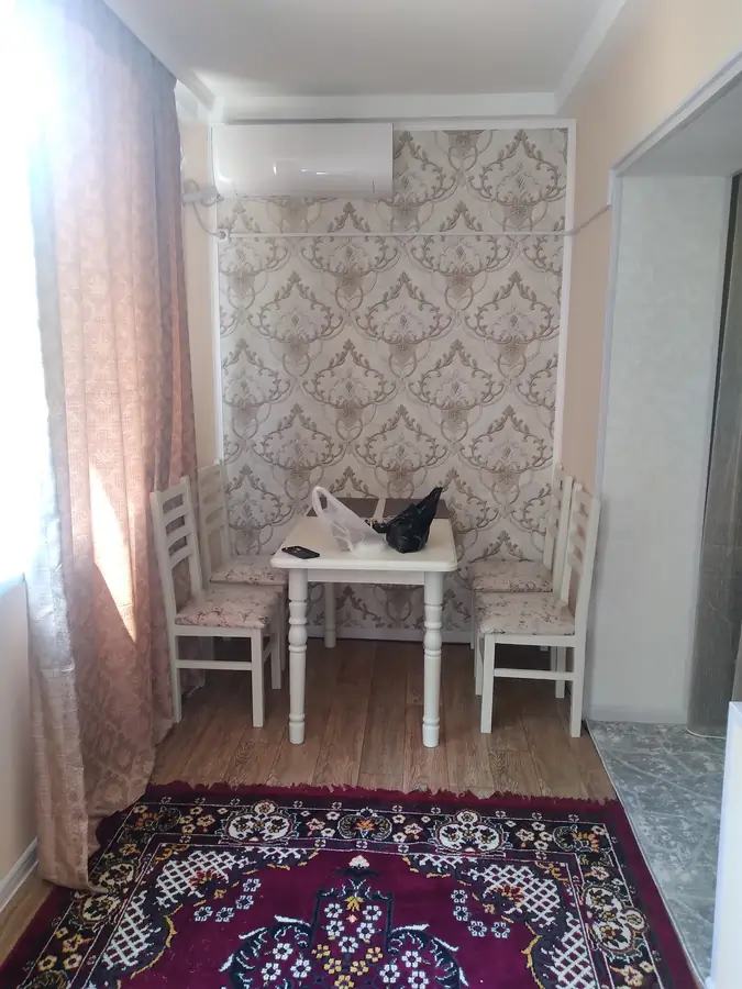 Сдается 2-комнатная квартира − 50 м²