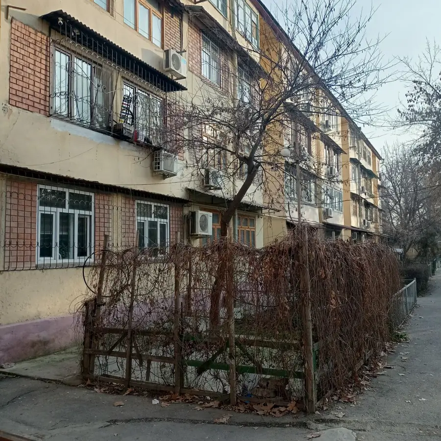 2 xonali kvartira − 37 m², 1/4 qavat