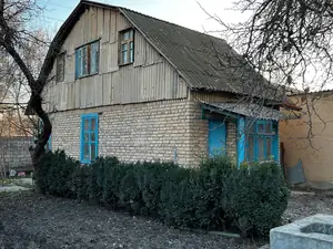 2 qavatli uy sotiladi − 66.1 m²