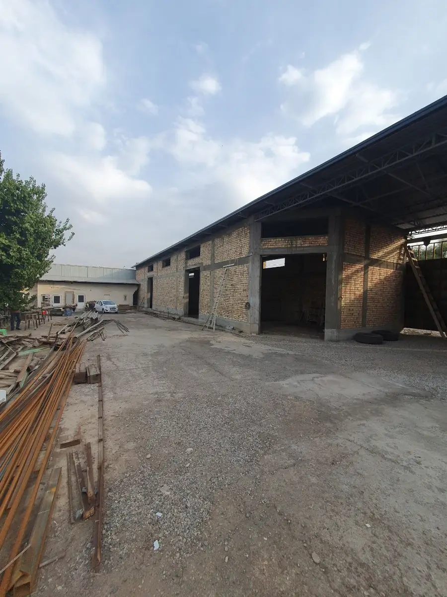 Ishlab chiqarish − 400 m², 1/1 qavat 