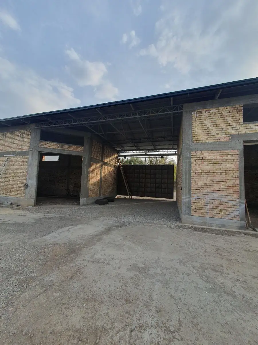 Ishlab chiqarish − 400 m², 1/1 qavat 