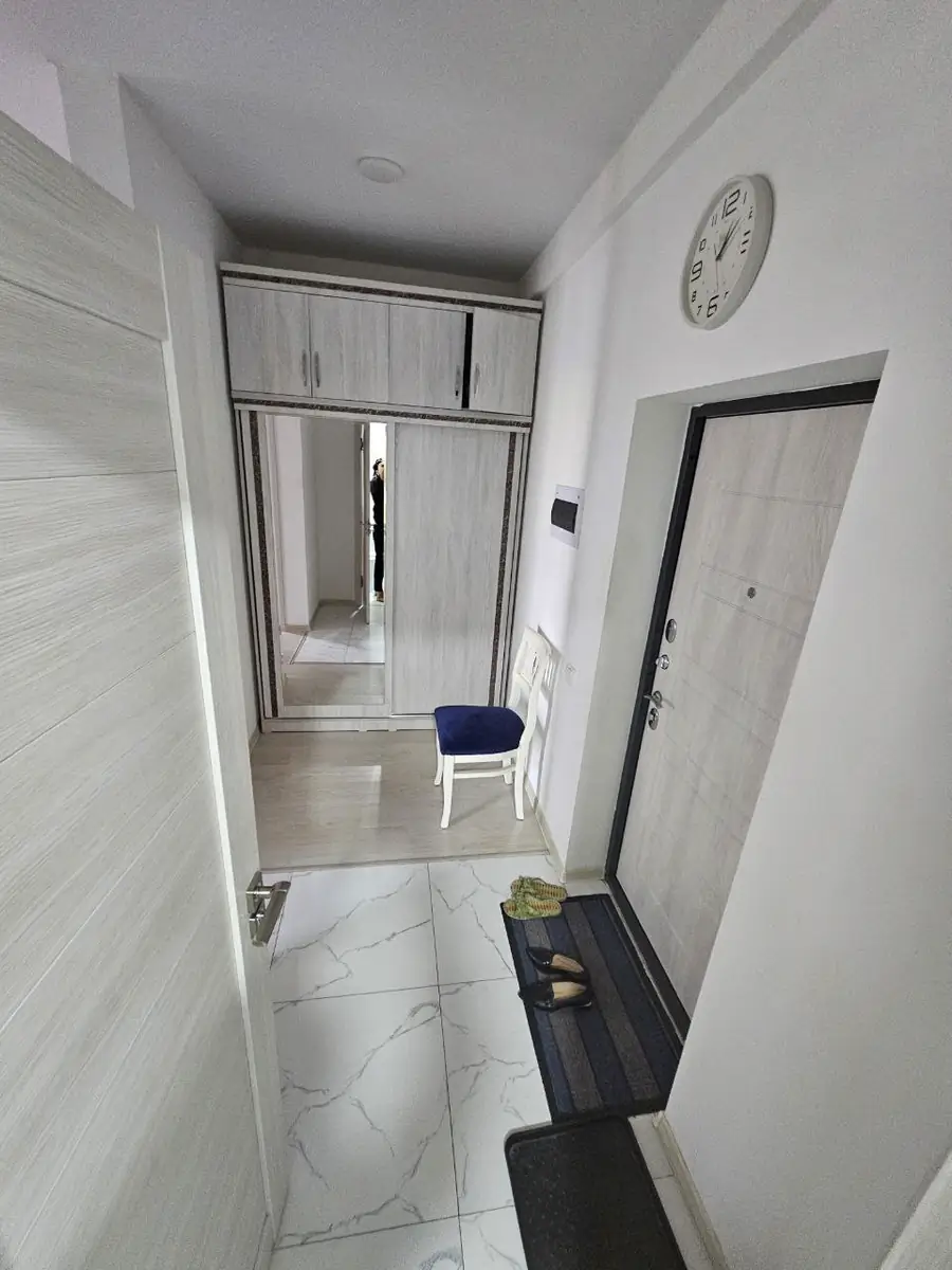 Сдается 1-комнатная квартира − 36 м²