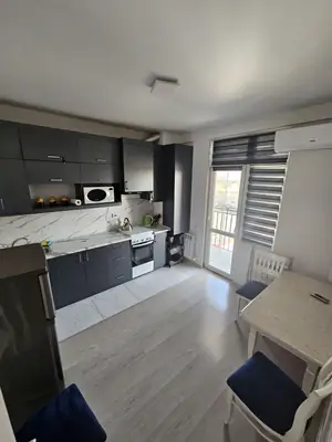 Сдается 1-комнатная квартира − 36 м²
