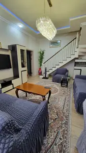 3 xonali kvartira sotiladi − 84.3 m²