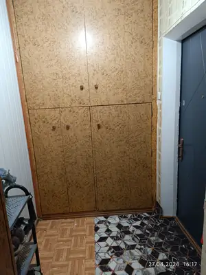 Продается 4-комнатная квартира − 112 м²