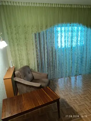 Продается 4-комнатная квартира − 112 м²