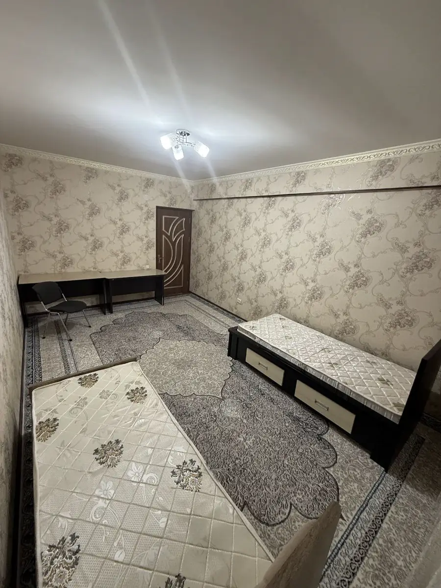 Сдается 3-комнатная квартира − 105 м²
