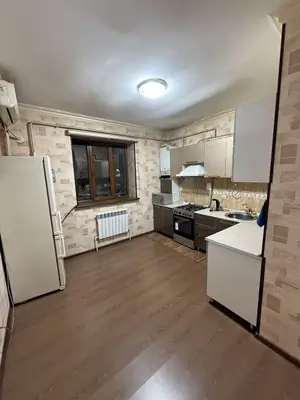 Сдается 3-комнатная квартира − 105 м²