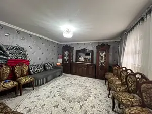 2 qavatli uy sotiladi − 160 m²