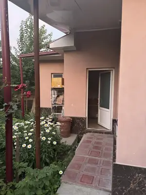 2 qavatli uy sotiladi − 160 m²