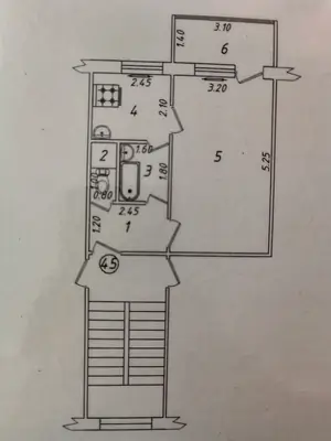 1 xonali kvartira sotiladi − 33 m²