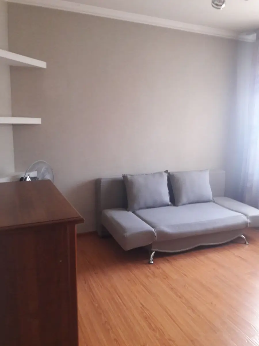 4 xonali kvartira sotiladi − 96.4 m²