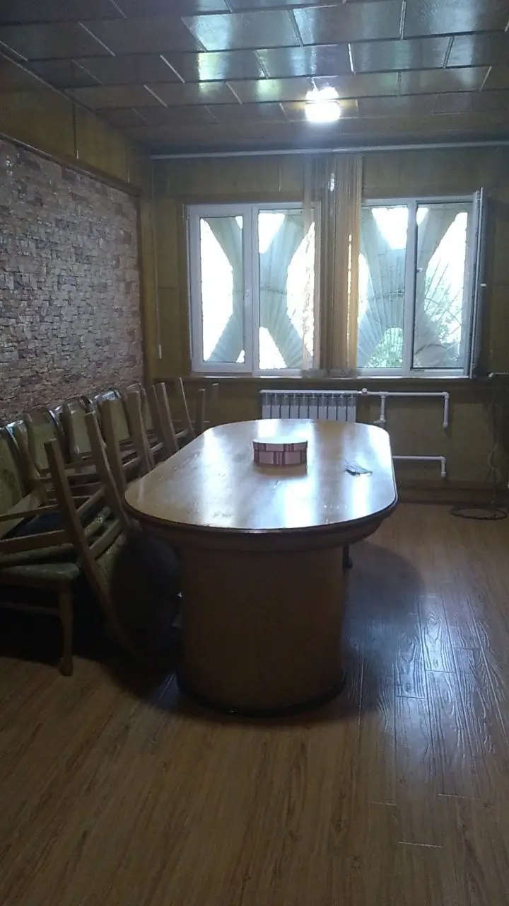 4 xonali kvartira sotiladi − 96.4 m²