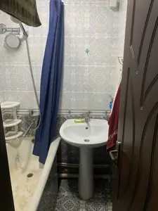 4 xonali kvartira sotiladi − 65 m²