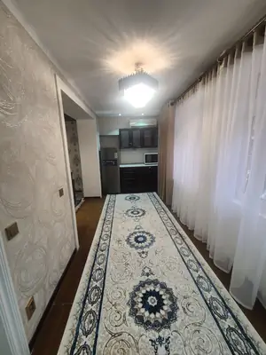 2 xonali kvartira sotiladi − 49.5 m²