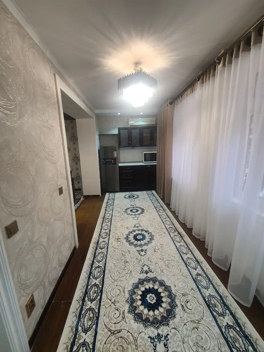 2 xonali kvartira sotiladi − 49.5 m²