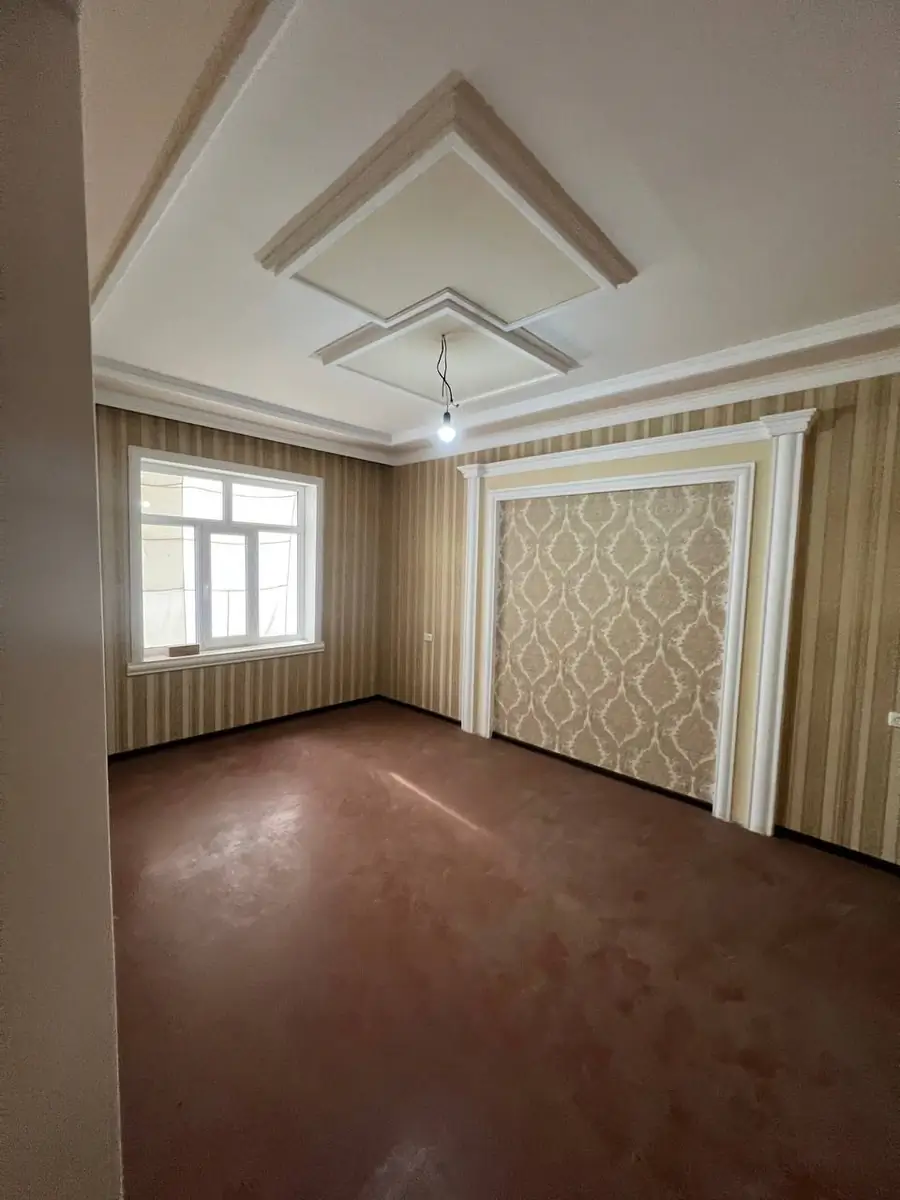 Более 5 xonali kvartira sotiladi − 18 m²