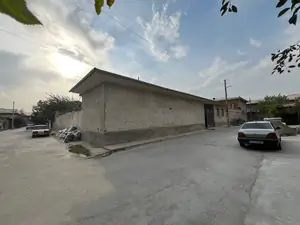 Более 5 xonali kvartira sotiladi − 18 m²