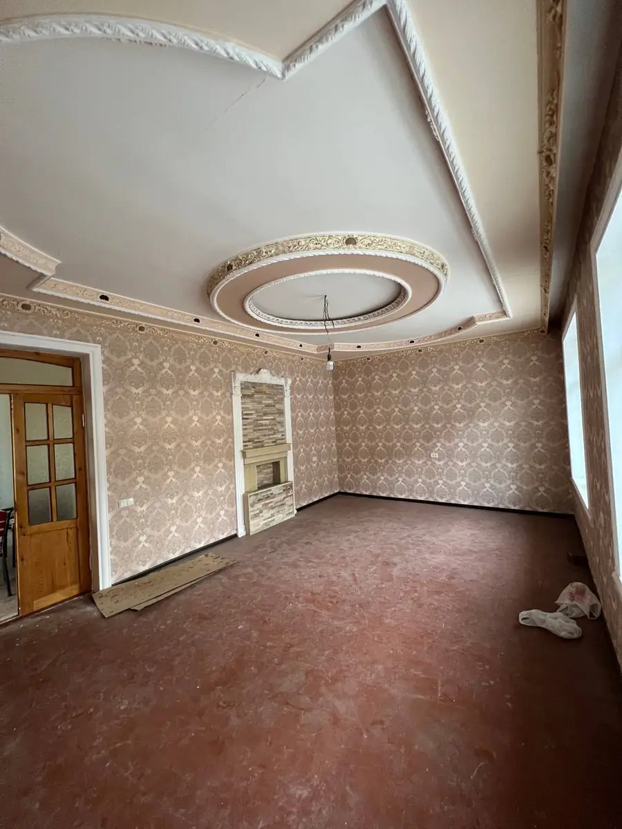Более 5 xonali kvartira sotiladi − 18 m²